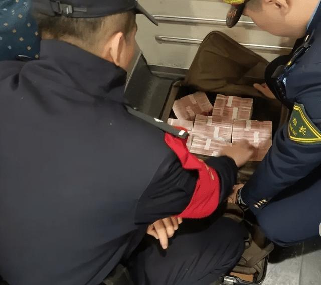 最新带现金几十万能过安检方法分析(最方便真实的嘉善携带现金过安检有具体规定吗方法)